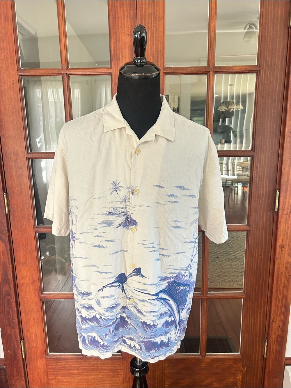 Tommy Bahama Fishing Tropical 80% Silk Button Shirt Men's XL Short Sleeve